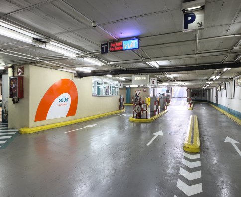 Parking en Catedral de Barcelona - Barcelona